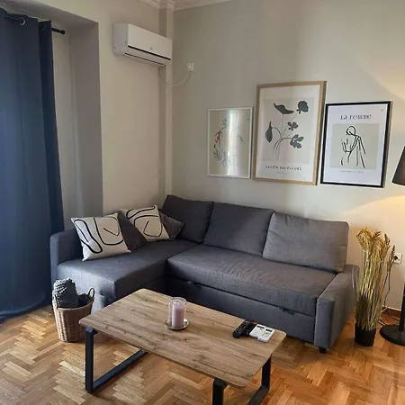 2 Bd Modern Apt With Balcony In Pagrati Athens Exterior photo