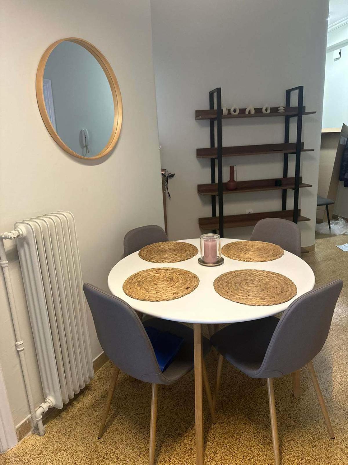 2 Bd Modern Apt With Balcony In Pagrati *